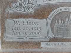 Larger memorial image loading...