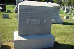 Larger memorial image loading...