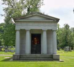 Larger memorial image loading...