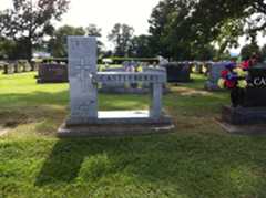 Larger memorial image loading...