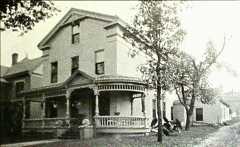 Larger memorial image loading...