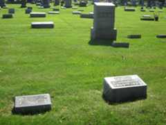 Larger memorial image loading...