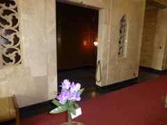 Larger memorial image loading...