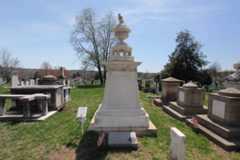 Larger memorial image loading...