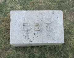 Larger memorial image loading...