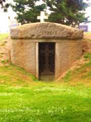 Larger memorial image loading...