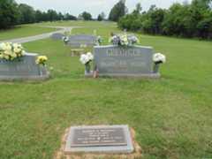 Larger memorial image loading...