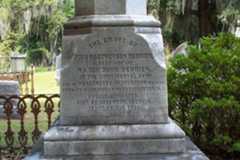 Larger memorial image loading...