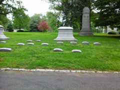 Larger memorial image loading...