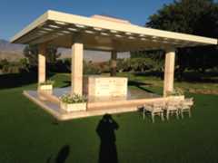 Larger memorial image loading...