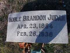 Larger memorial image loading...