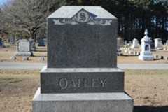 Larger memorial image loading...