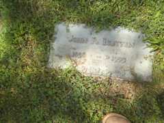 Larger memorial image loading...