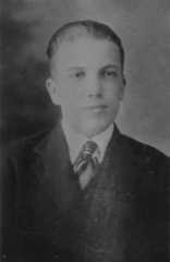 Larger memorial image loading...