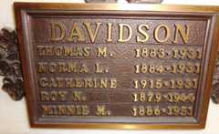 Larger memorial image loading...