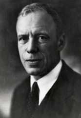 Larger memorial image loading...