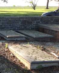 Larger memorial image loading...