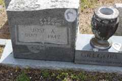 Larger memorial image loading...