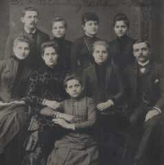 Larger memorial image loading...