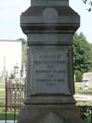 Larger memorial image loading...