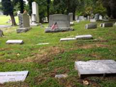 Larger memorial image loading...