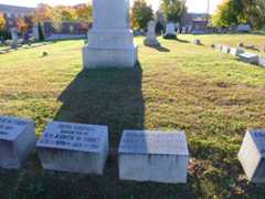 Larger memorial image loading...