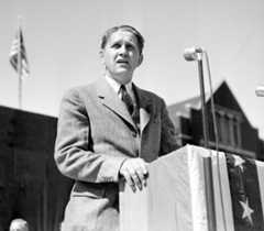 Larger memorial image loading...