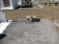 Larger memorial image loading...