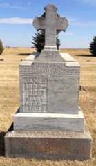 Larger memorial image loading...