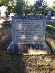 Larger memorial image loading...