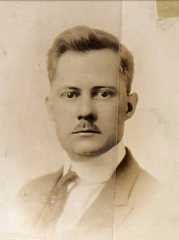 Larger memorial image loading...