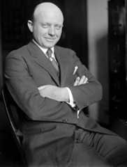 Larger memorial image loading...