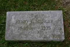 Larger memorial image loading...