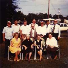 Larger memorial image loading...