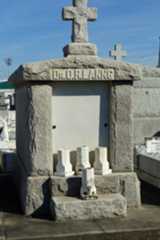 Larger memorial image loading...