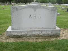 Larger memorial image loading...