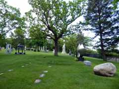 Larger memorial image loading...