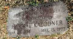 Larger memorial image loading...