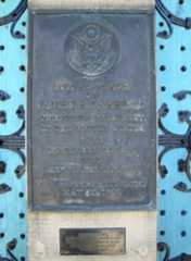 Larger memorial image loading...