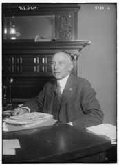 Larger memorial image loading...