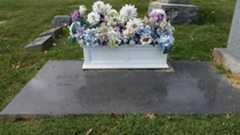 Larger memorial image loading...