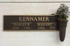 Larger memorial image loading...