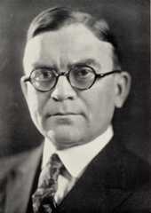 Larger memorial image loading...