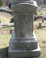 Larger memorial image loading...