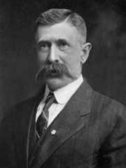 Larger memorial image loading...