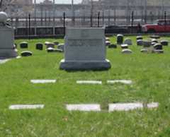 Larger memorial image loading...