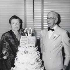 Larger memorial image loading...