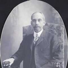 Larger memorial image loading...