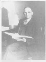 Larger memorial image loading...