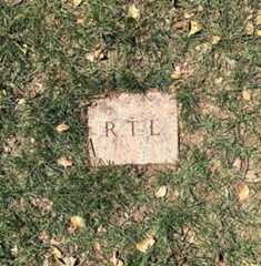 Larger memorial image loading...